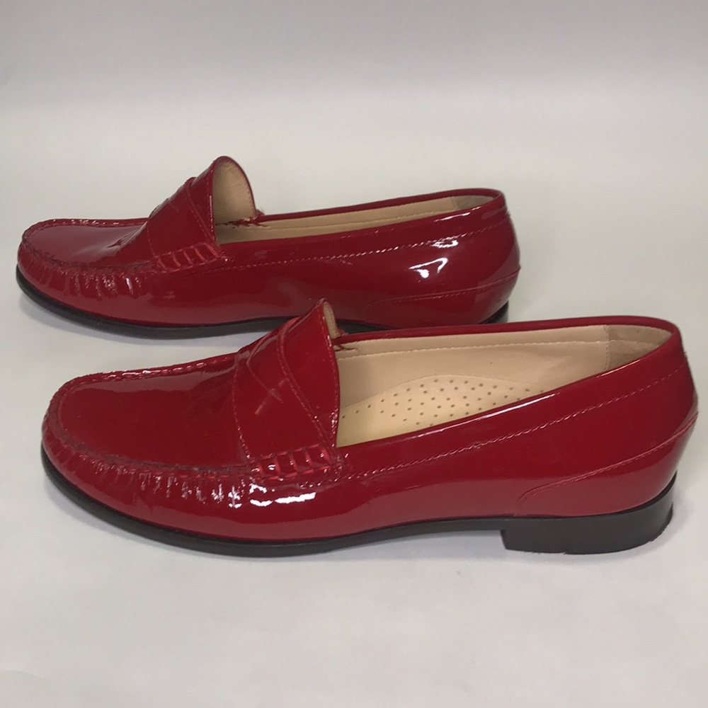 Cole Haan Women Red Patent Leather Loafer Size 7